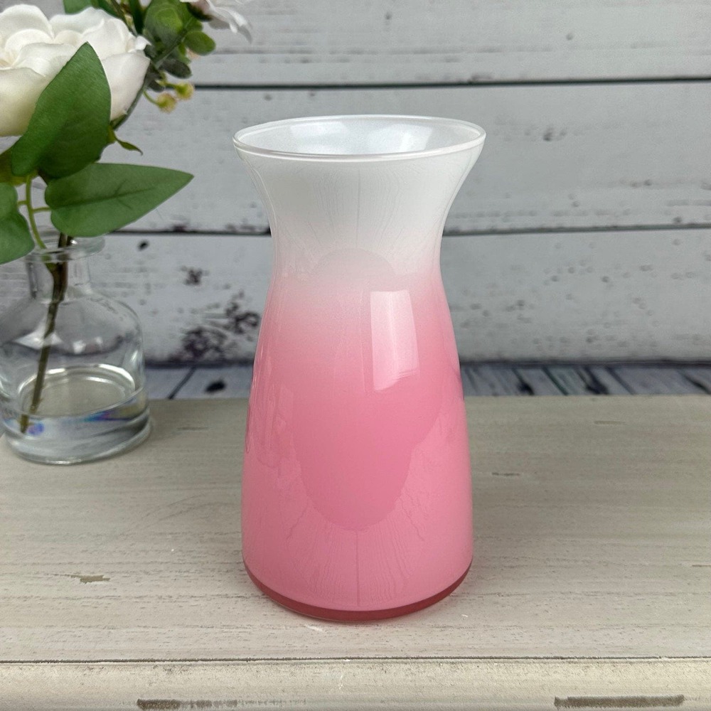 🌸 Pink Ombre Glass Vase – Modern Farmhouse Tabletop Home Décor